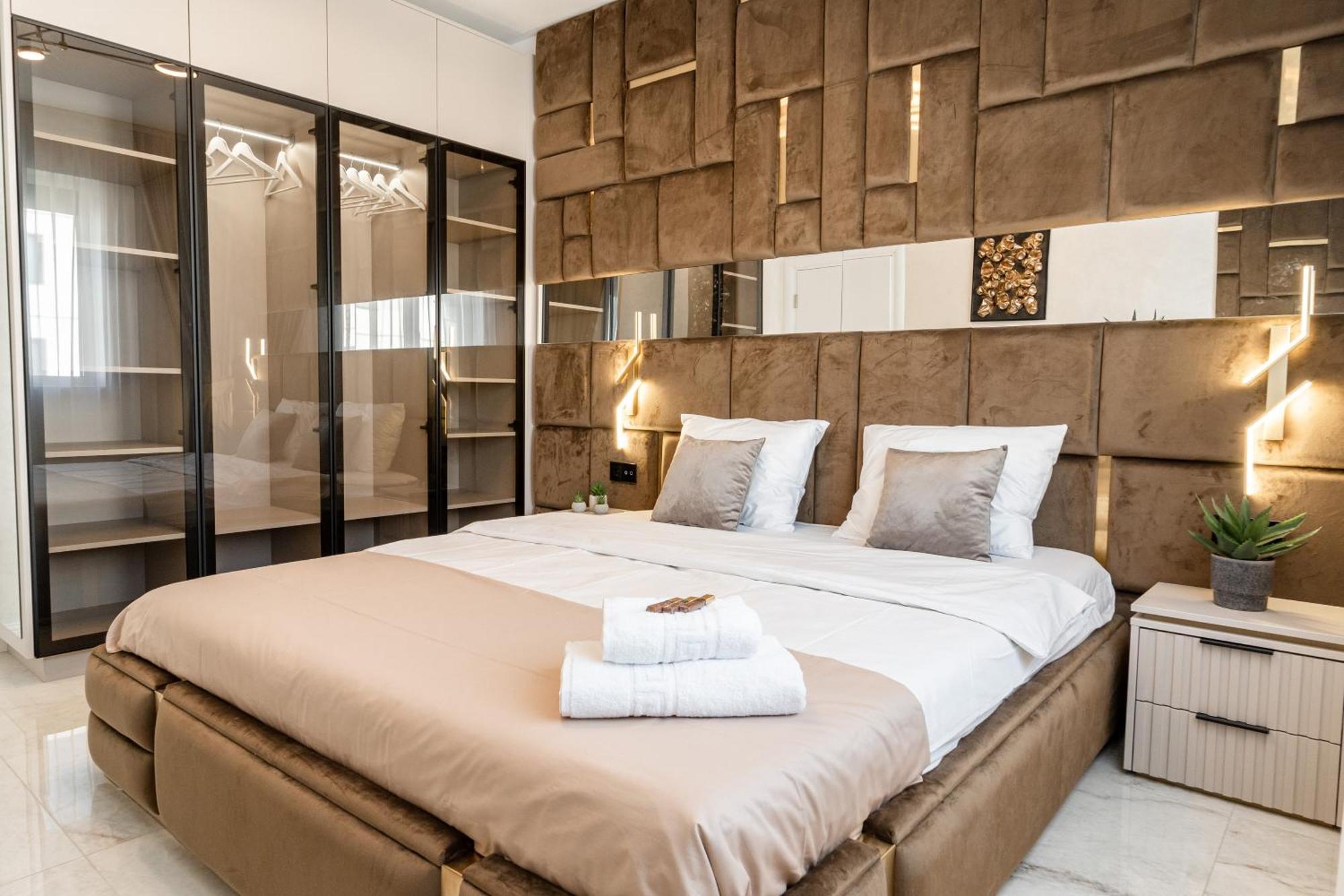 Fashion Stay-Valentino Apartment - By Openhouse Giroc Екстериор снимка