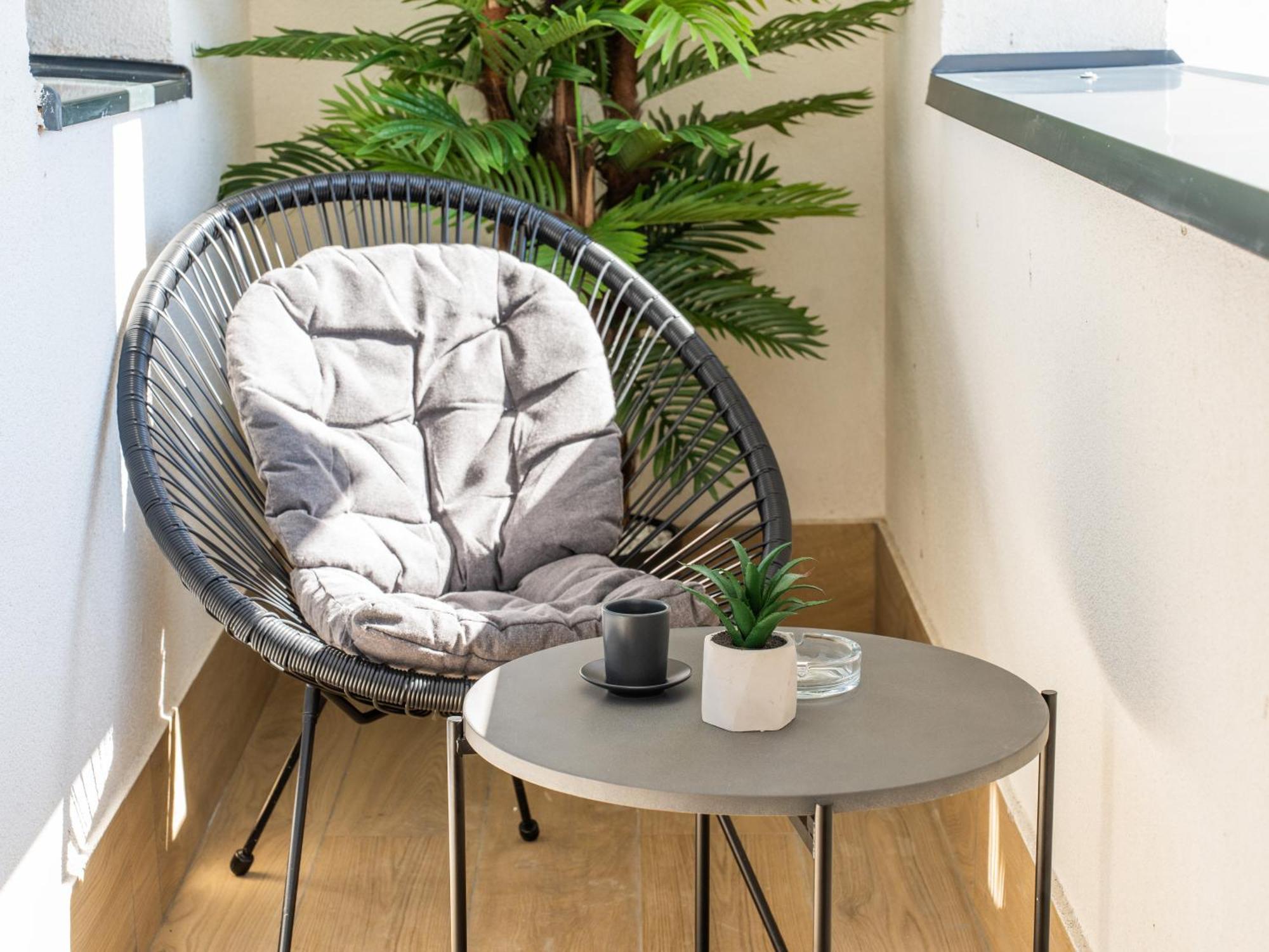 Fashion Stay-Valentino Apartment - By Openhouse Giroc Екстериор снимка