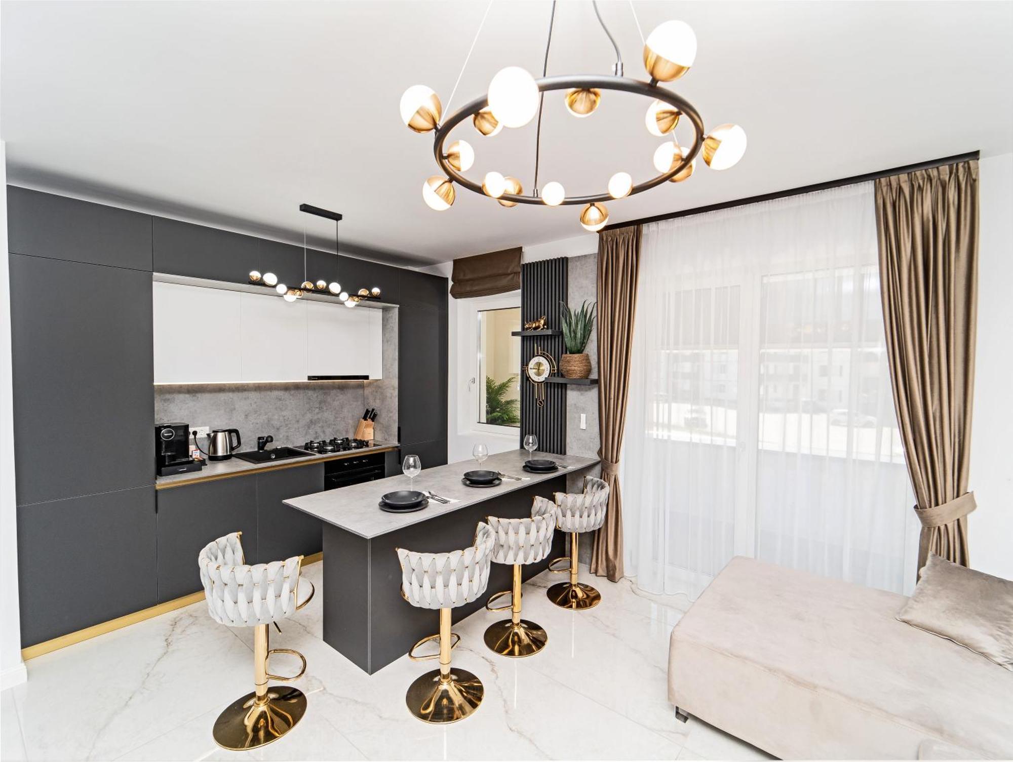 Fashion Stay-Valentino Apartment - By Openhouse Giroc Екстериор снимка
