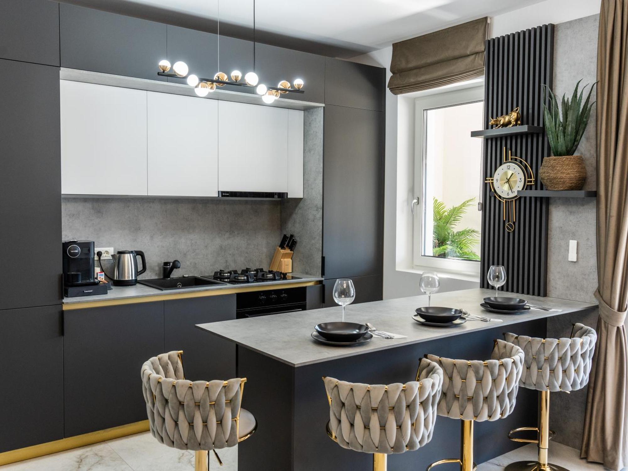 Fashion Stay-Valentino Apartment - By Openhouse Giroc Екстериор снимка